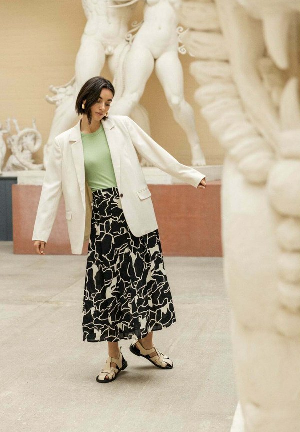 FRMILENA - Short coat - birch