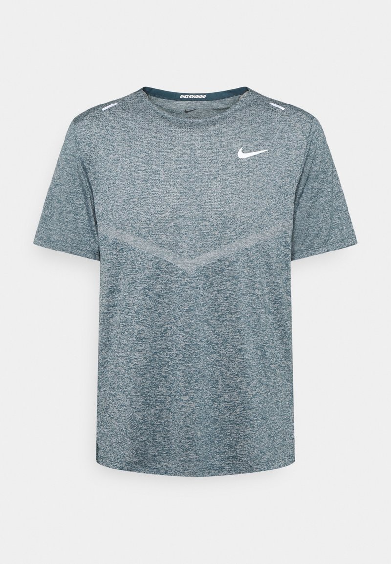 Nike löpar-T-shirt i melerad mörkblå tyg, kortärmad, rund halsringning, med subtila sömnadsmönster och en logotyp på bröstet.