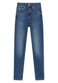 Jeans de mezclilla azul de tiro alto con un ajuste Slim, que cuentan con cinco bolsillos, pasadores para cinturón y un ligero desvanecimiento en la tela.