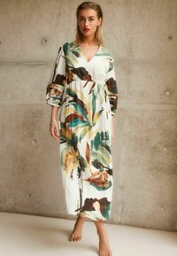 Next TEXTURED REGULAR FIT - Päevakleit - white