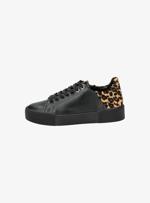 Black sneaker with a smooth leather upper and rubber sole. Leopard print fur accent on the heel. Round toe and flat laces.