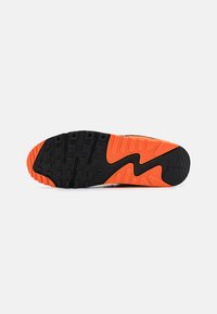 Nike Sportswear AIR MAX 90 - Trainers - summit white/smoke grey/safety orange/dark smoke grey/light pumice/black