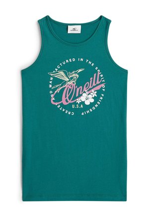 Tyrkysový bavlnený tielkový top s okrúhlym grafickým motívom orla, kvetinovými akcentmi a textom v ružovej a bielej farbe. Okrúhly výstrih a bez rukávov.