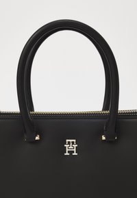 Tommy Hilfiger ETERNITY MED  - Cabas - black