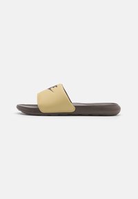 Não selecionado, wheat grass/baroque brown