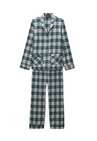 Ensemble de pyjama à carreaux en vert, blanc et marine foncé. Comprend un haut à boutons avec un col et deux poches avant ; un pantalon assorti à coupe ample.