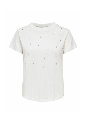 Wit T-shirt met korte mouwen met kleine metalen studs verspreid over de voorkant en een ronde halslijn.