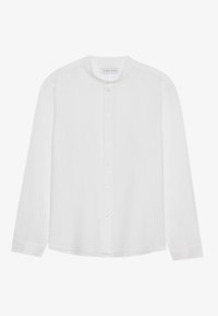 Chemise blanche à manches longues en lin avec un col arrondi, une fermeture à boutons sur le devant et une coupe classique. Texture simple et lisse sans motifs.