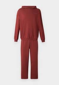 Neselectat, dark red