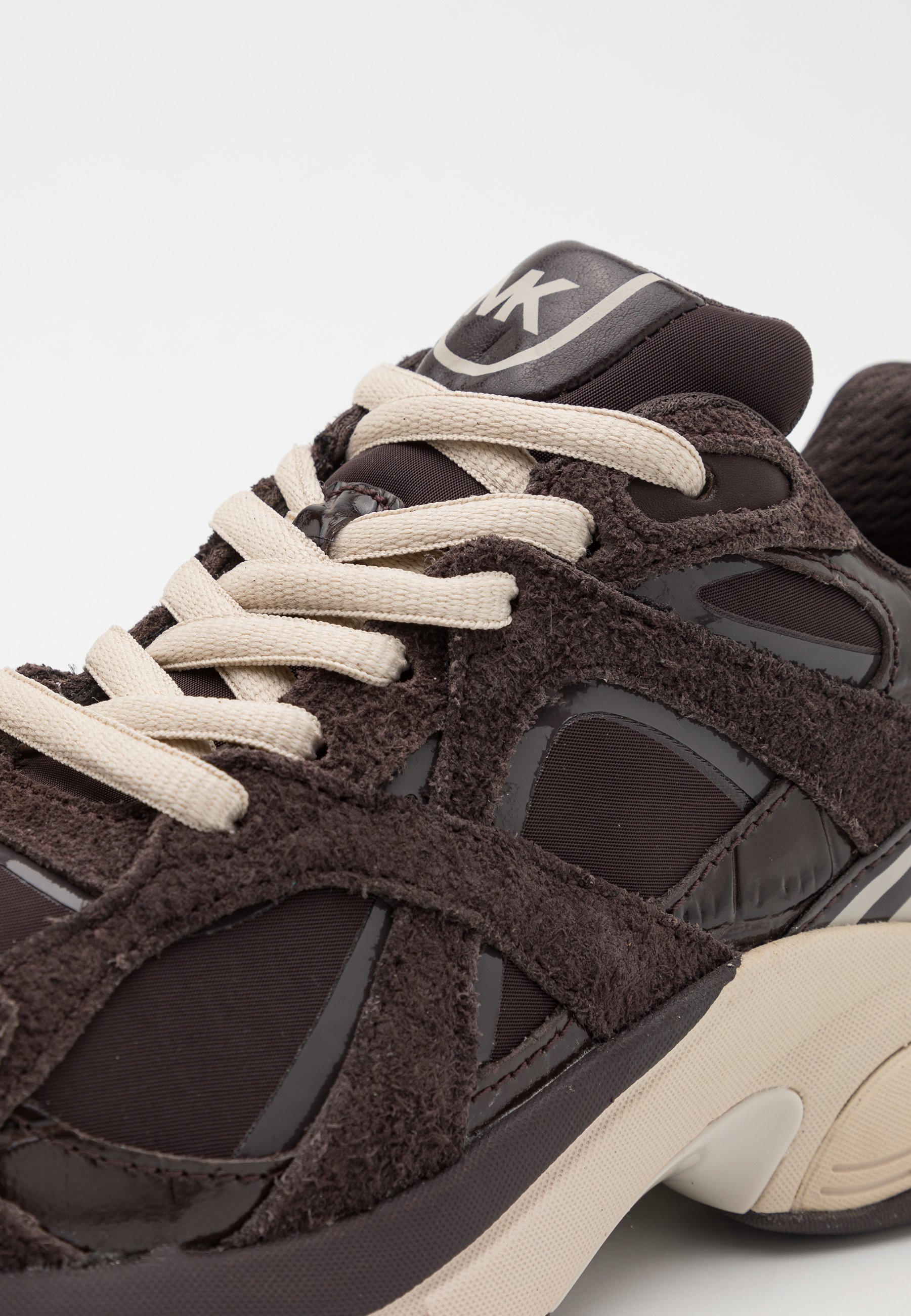 MICHAEL Michael Kors LEO - Sneakersy niskie/brązowy - Zalando.pl