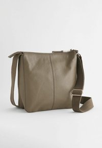 Next POCKET MESSENGER - REGULAR FIT - Rankinė per petį - khaki green