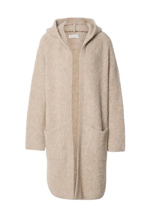 Beež pikem kapuutsi kardigan avatud esiosaga ja kahe suure esikotiga, valmistatud pehmest tekstuuriga kudumiskangast.