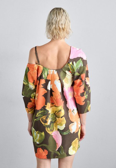 Stine Goya ELODIE STRUCTURE STRETCH - Kjole - summer night