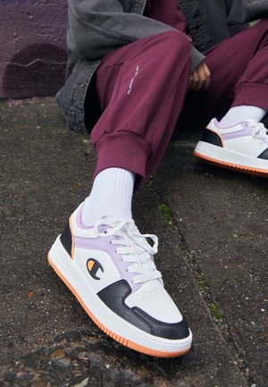 Zapatillas de baloncesto - white