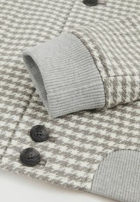 REGULAR FIT - BENNY DOGTOOTH-CHECK - Summer jacket - soft grey white