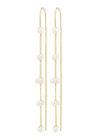 Orecchini in tonalità oro con un design a catena lunga. Presentano perle bianche irregolari e accenti metallici lisci e dritti.