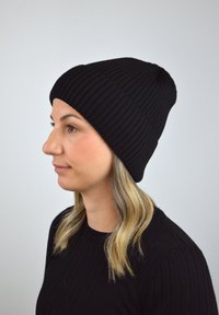 DRASSN - Beanie - schwarz Thumbnail Image 1