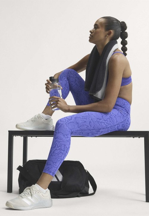adidas Women's Optime PrimeLift Snake 7/8 Leggings Solar Purple/Pure Purple — foto 4