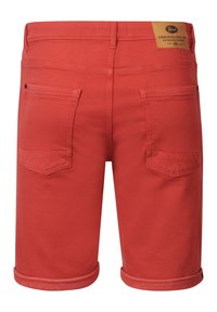 Petrol Industries Jeansshort - red melon