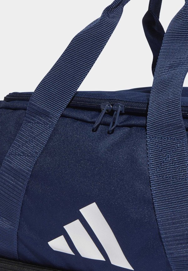 TIRO LEAGUE DUFFEL SMALL – Sporttasche