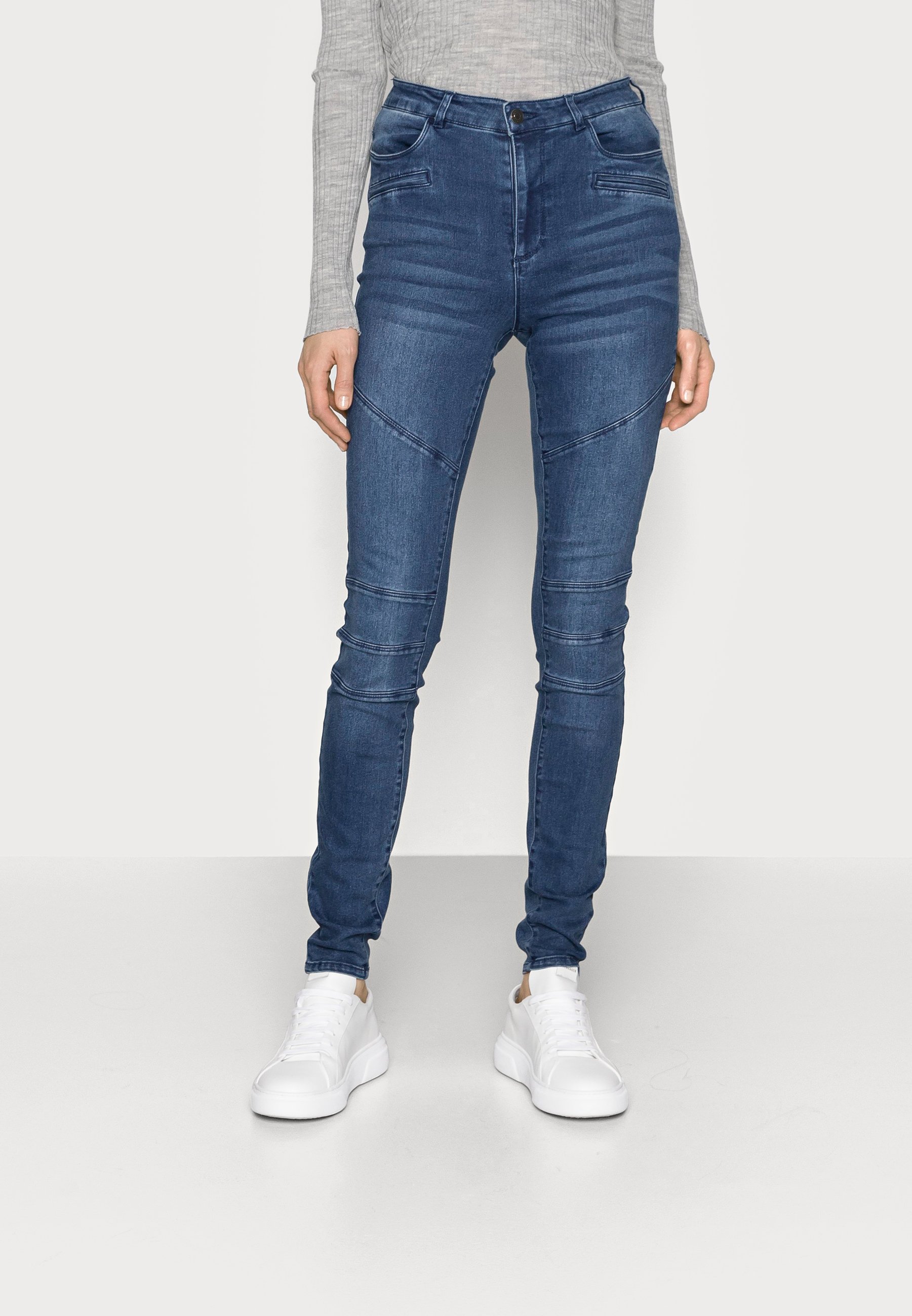 Vero Moda Tall VMSOPHIA BIKER PANT - Aptempti džinsai - dark blue denim/tamsiai  mėlyna - Zalando.lt