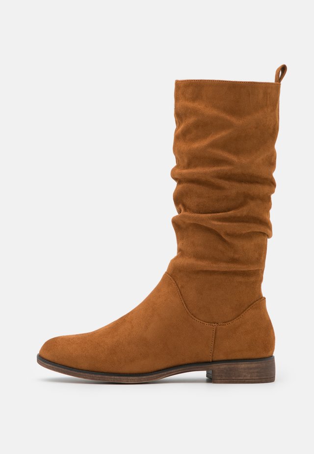 Botas - tan