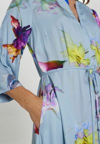 Nümph NURITA NEW  - Rochie de zi - blue fog