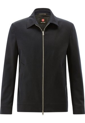Men’s black zip-up jacket with collar, long sleeves, and two side pockets, labeled Club of Gents.