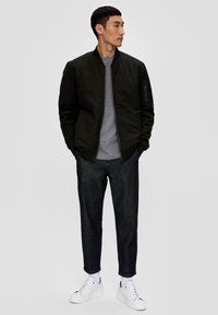 s.Oliver TWILL MIT RÜCKEN - Bomberjacke - schwarz