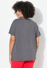 Angel of Style BOXY FIT KIRSCHEN-MOTIV - Printtipaita - charcoal gray