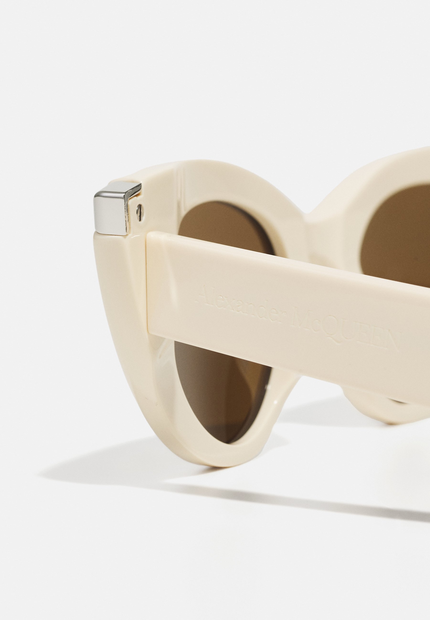 サングラス alexander mcqueen Ivory acetate sunglasses Sunglasses with logo Alexander McQueen