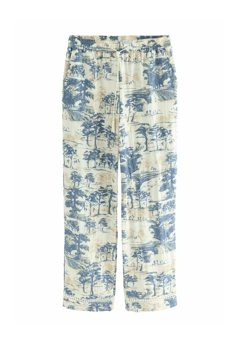 Pantaloni a gamba larga con motivo in tessuto leggero, caratterizzati da una stampa paesaggistica blu su sfondo crema; vita elastica e tasche laterali.