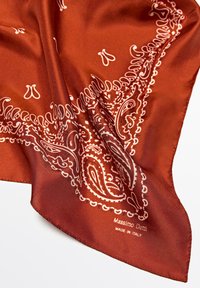 Non sélectionné, dark red