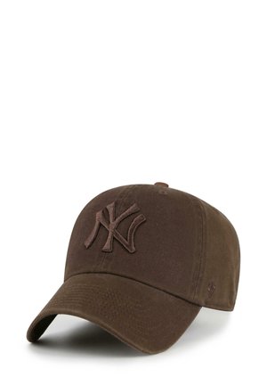 Cappellino da baseball in cotone marrone con finitura testurizzata. Presenta un logo NY ricamato in una tonalità più scura, visiera curva e cinturino regolabile.