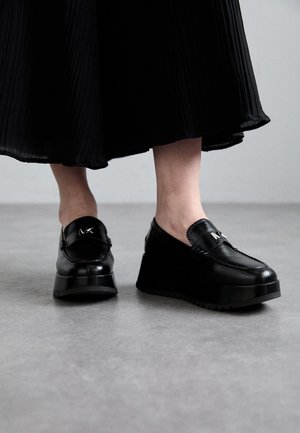 INDY FLATFORM LOAFER - Escarpins compensés - black