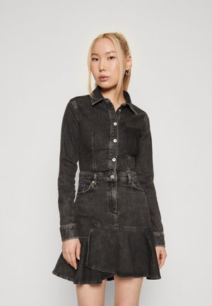 RUFFLED HEM DRESS - Robe en jean - washed grey