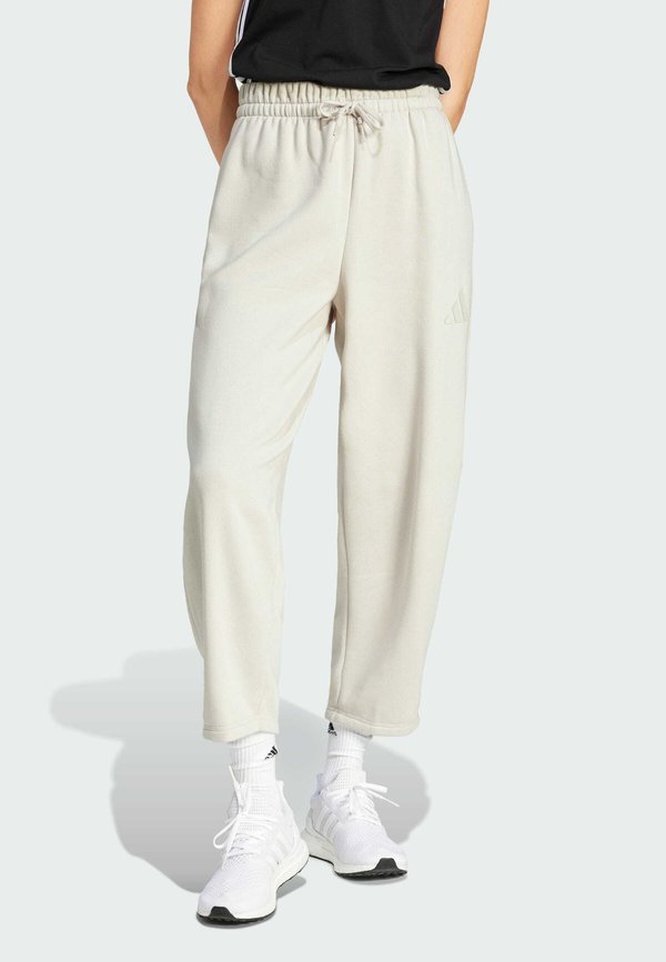 ESSENTIALS CONTEMPORARY FLEECE BARREL LOOSE - Tracksuit bottoms - alumina