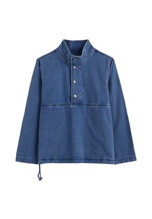 Mėlynas džinsinis ilgomis rankovėmis megztinis su stendiniu apykakle, priekine užtraukiama sagtele, horizontaliu siūlu ir reguliuojamu raišteliu apačioje.