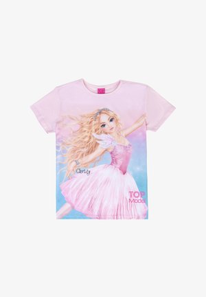 T-shirt di cotone rosa con un'illustrazione di una ragazza in un vestito rosa con un corpetto scintillante e capelli biondi, etichettata "TOP Model".