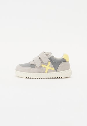 MONTI BAREFOOT UNISEX - Sneaker low - light grey/yellow