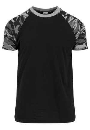 Must must ümarate, halli kamoflaažiga raglan varrukatega, must puuvillane t-särk, sile tekstuur. Lihtne disain kontrastsete värvidega.