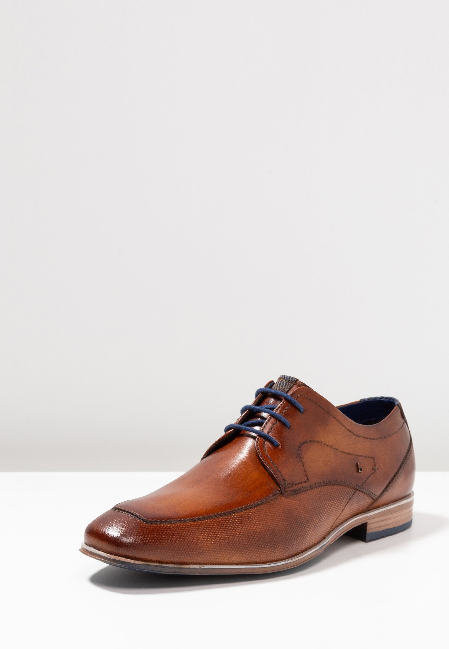 Bugatti MATTIA II Pensko med snøring cognac Zalando.no Bugatti MATTIA II Pensko med snøring cognac Zalando.no