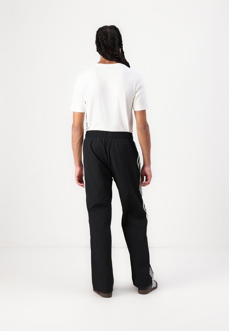 adidas Originals PANT - Teplákové kalhoty - black/ivory