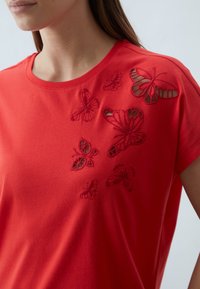 Anna Field T-shirt imprimé - red