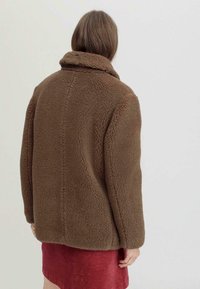 hessnatur Winterjas - camel