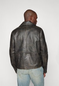 Samsøe Samsøe SACOBAIN BIKER JACKET - Casaco de couro - washed brown