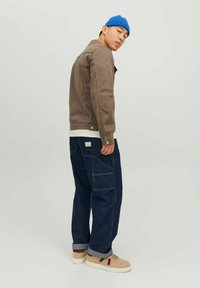Jack & Jones Eddie - Platūs džinsai - blue denim