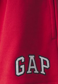 GAP HERITAGE - Shorts - slipper red