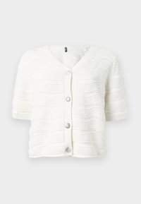 Λευκό πλεκτό ζακετάκι με κοντά μανίκια, λαιμόκοψη V, υφή με κυματιστό σχέδιο, ριμπ τελειώματα και τέσσερα διακοσμητικά ασημένια κουμπιά σε σχήμα λουλουδιού.