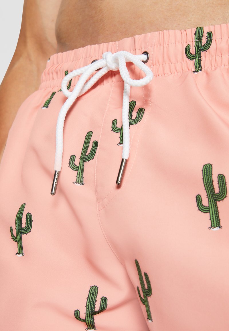 Urban Classics PATTERN SWIM SHORTS - Badeshorts - cactus aop/rosa - Zalando